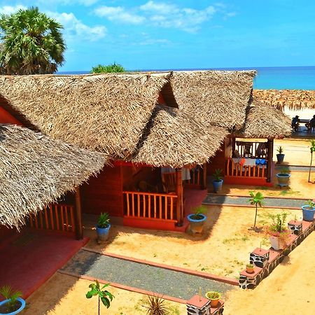 Silver Beach Hotel Trincomalee Exteriér fotografie