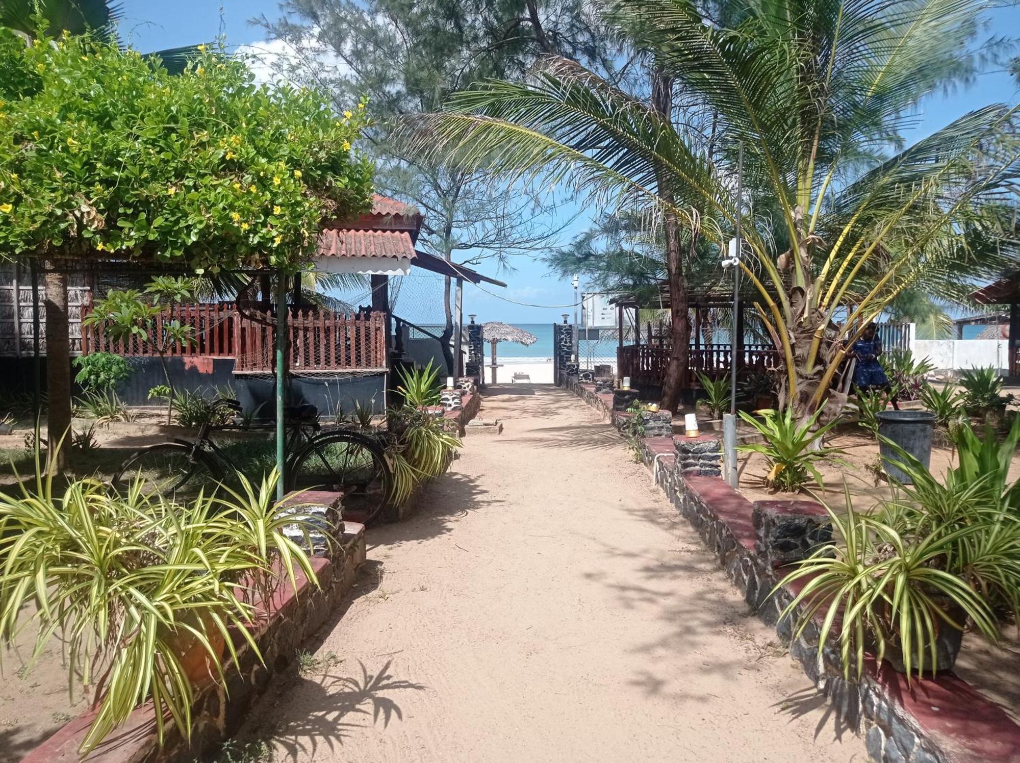 Silver Beach Hotel Trincomalee Exteriér fotografie
