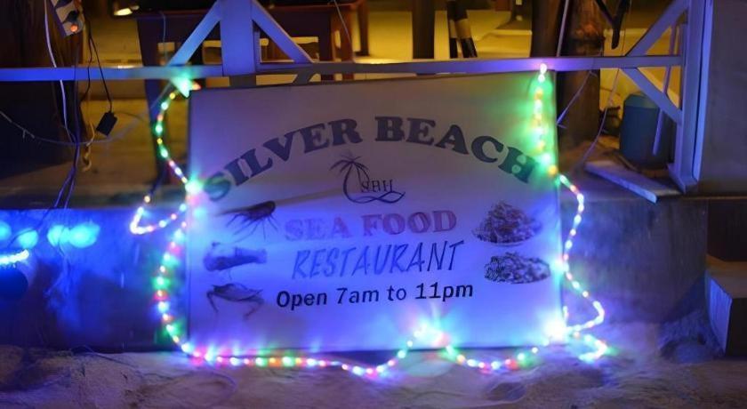 Silver Beach Hotel Trincomalee Exteriér fotografie